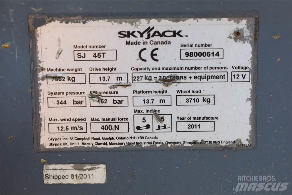 SkyJack SJ 45T Personenaufzüge