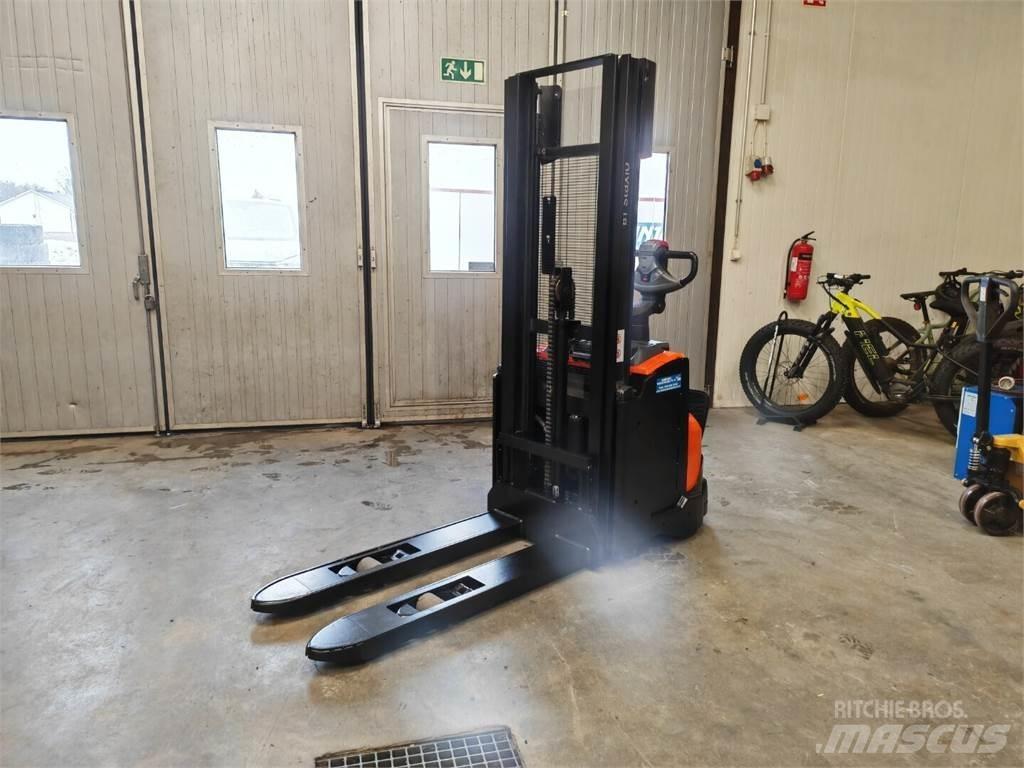 Toyota SWE120L Heftrucks overige