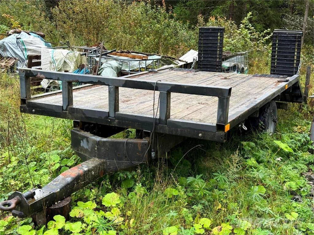  Traktorilavetti Weitere Anhänger