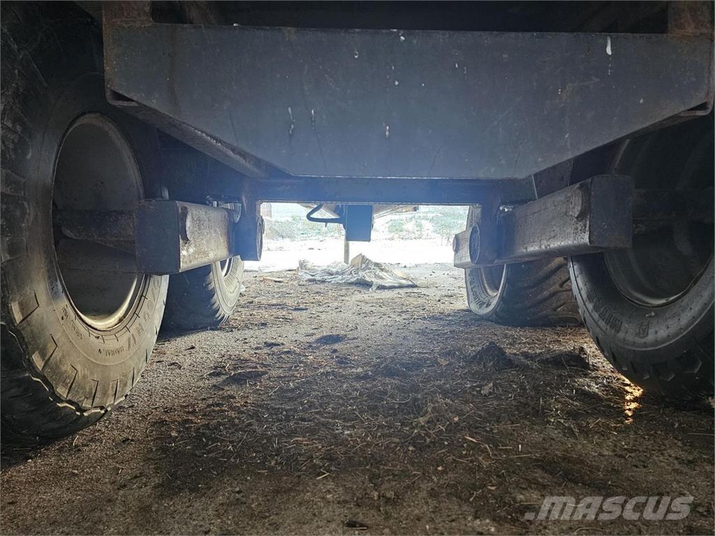 Tuhti M120 Sonstige Landmaschinen