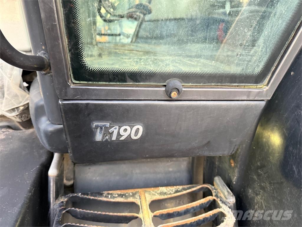 Valtra T190 Traktoren