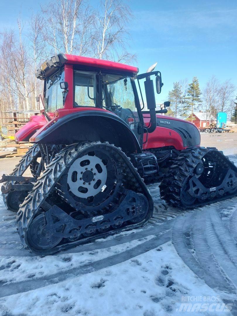Valtra T202 D Traktoren