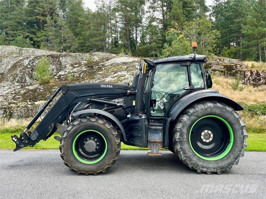 Valtra T234 Versu Traktoren