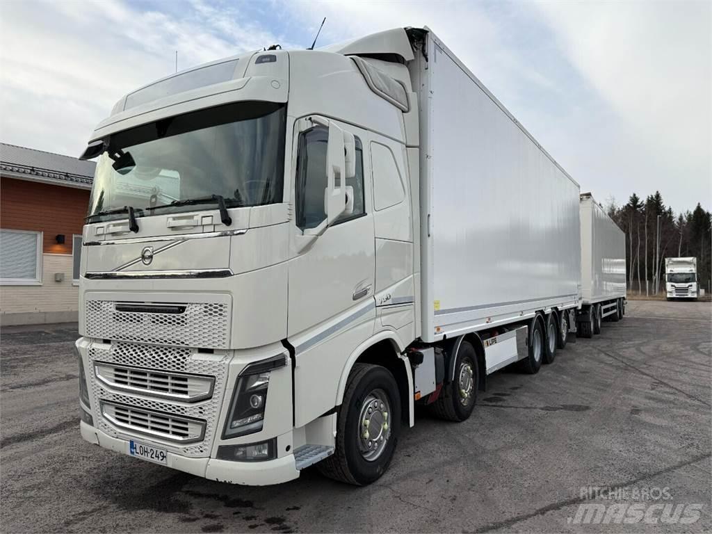 Volvo FH16 Kleinholztransporter