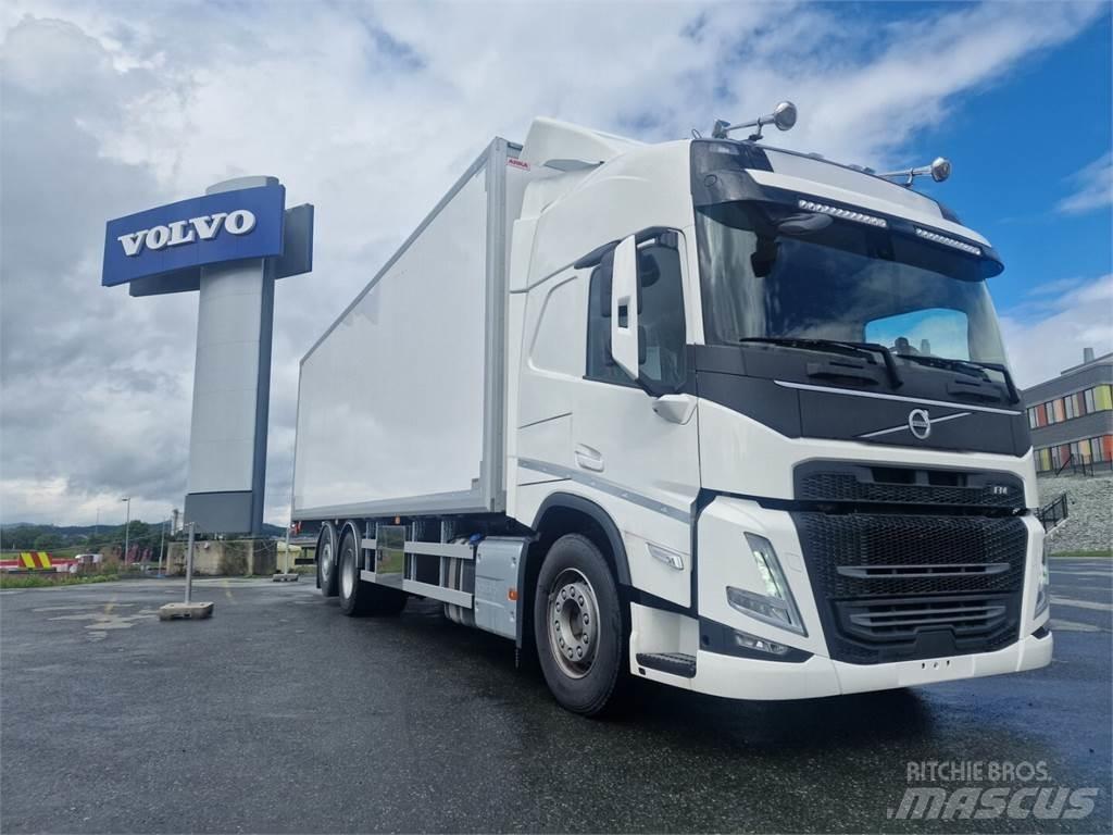 Volvo FM 500 6x2 Kofferaufbau