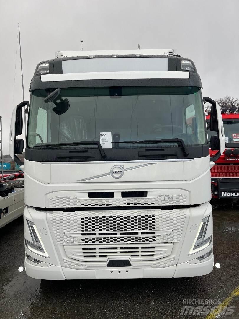 Volvo FM330 4x2 Kofferaufbau