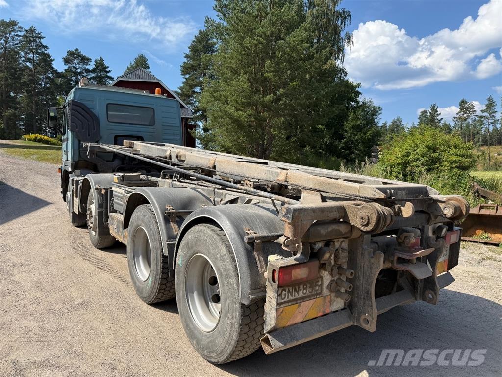 Volvo FM480 8x4 Abrollkipper