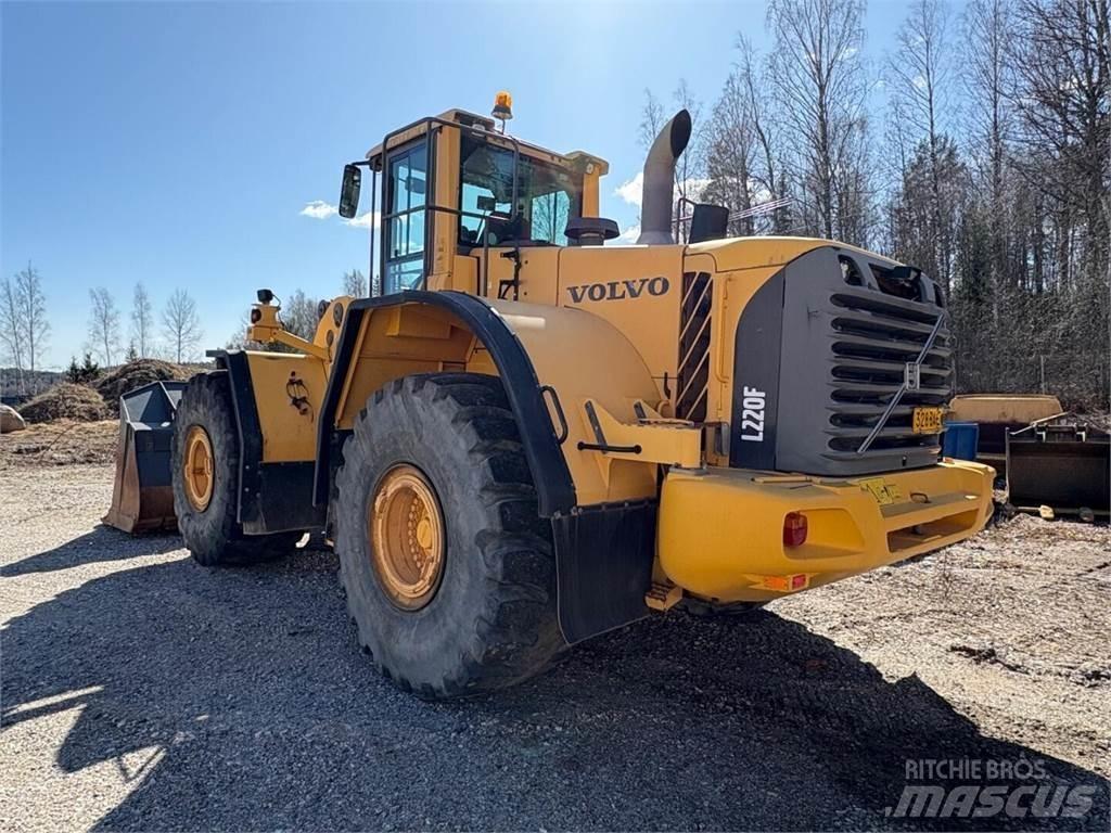Volvo L 220 F Radlader