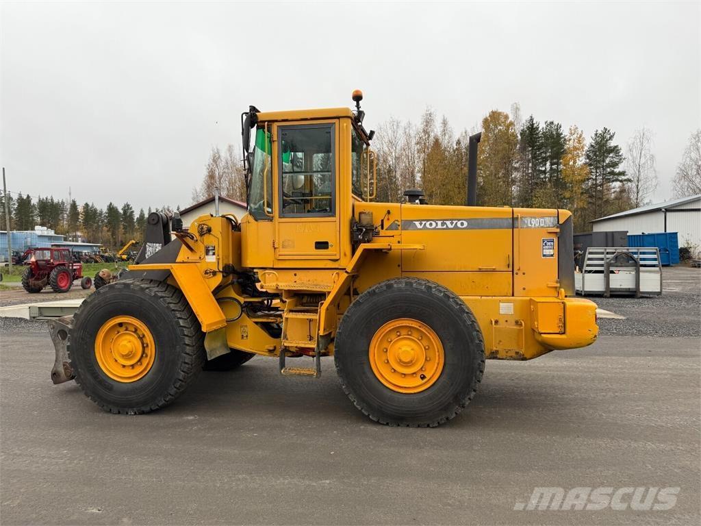Volvo L90D Radlader