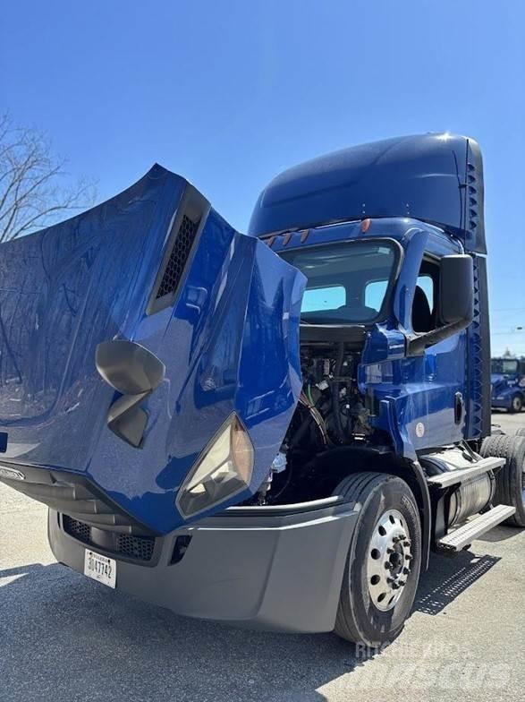 Freightliner CASCADIA 116 Tractor Units