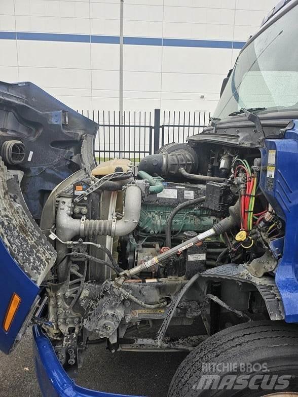 Volvo VNR64T300 Sattelzugmaschinen