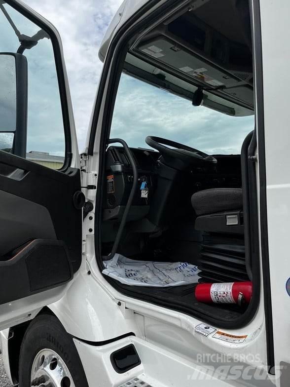 Volvo VNR64T640 Sattelzugmaschinen