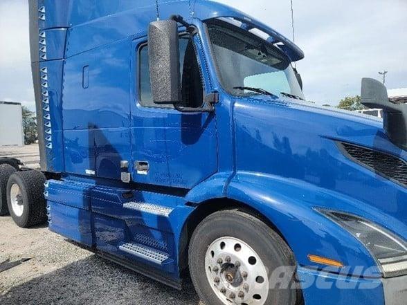 Volvo VNR64T640 Sattelzugmaschinen