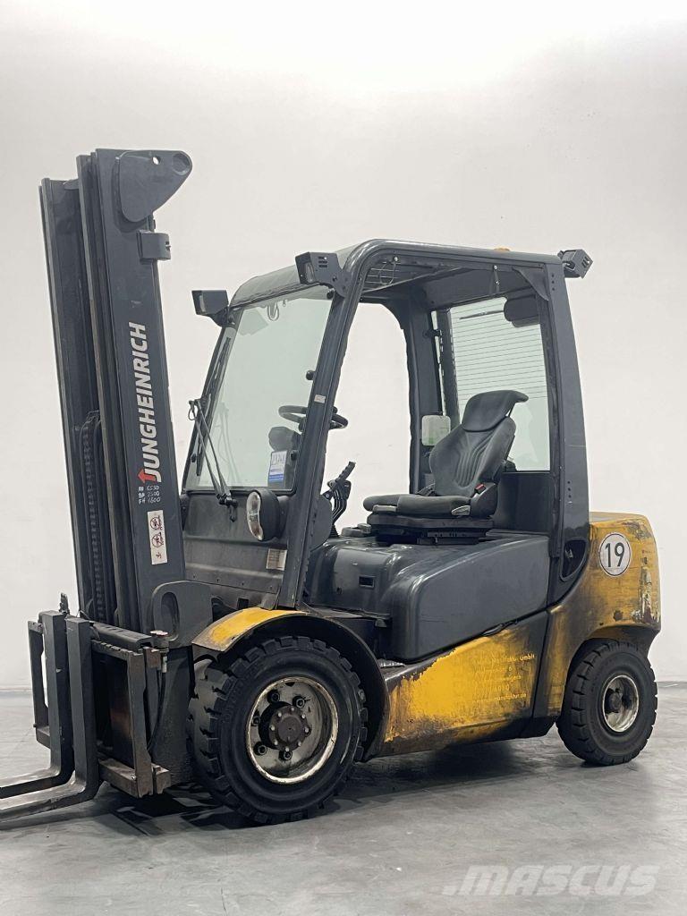 Jungheinrich DFG 430 Diesel heftrucks