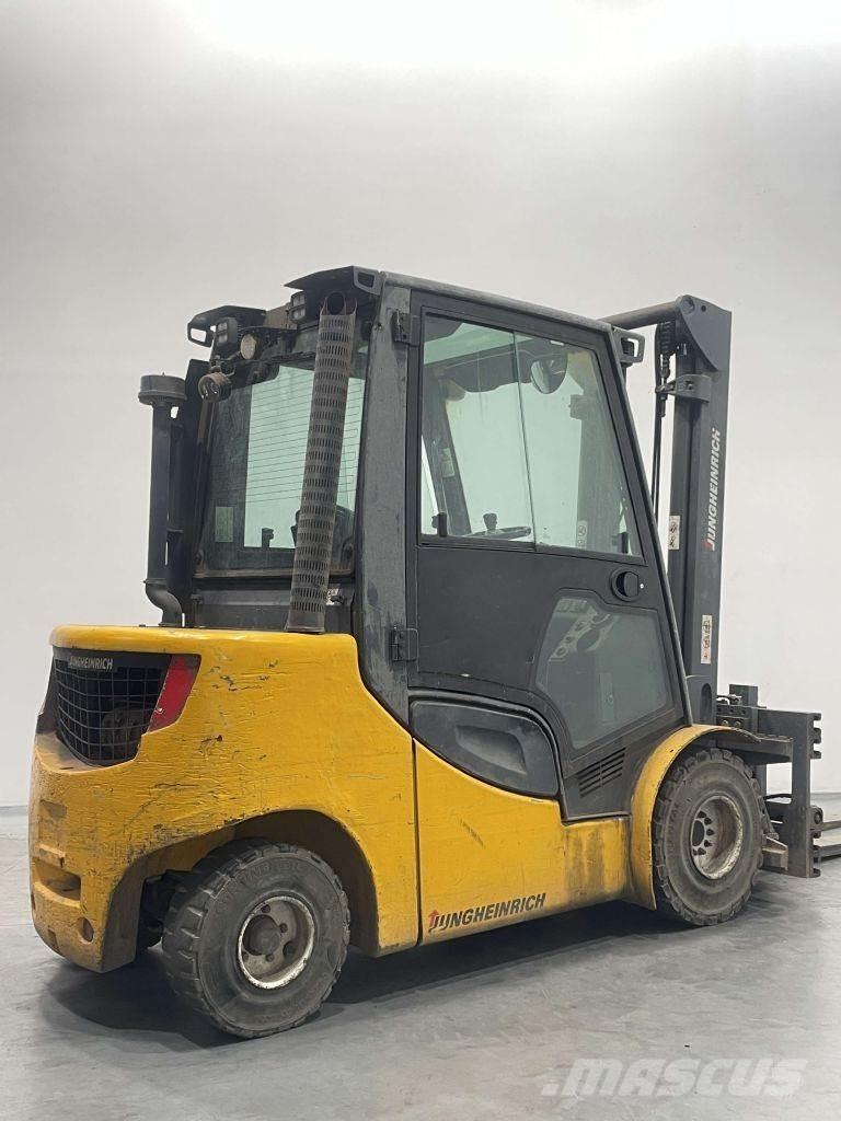 Jungheinrich DFG430S Diesel heftrucks