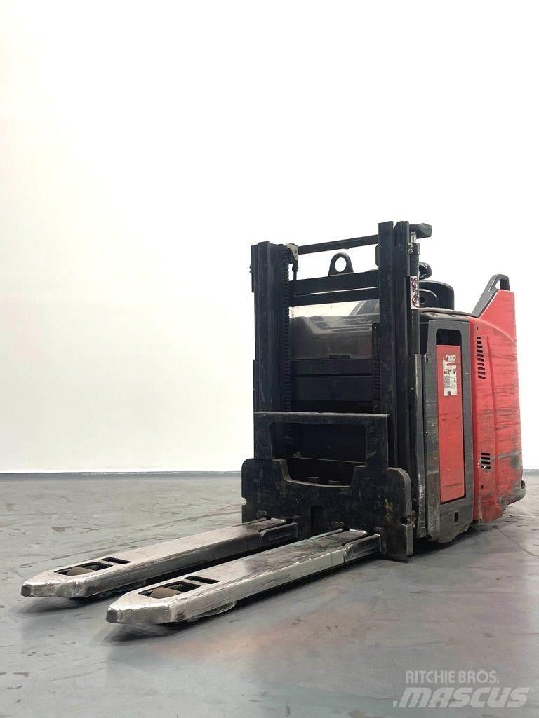 Linde D12HPSP-133 Deichselstapler