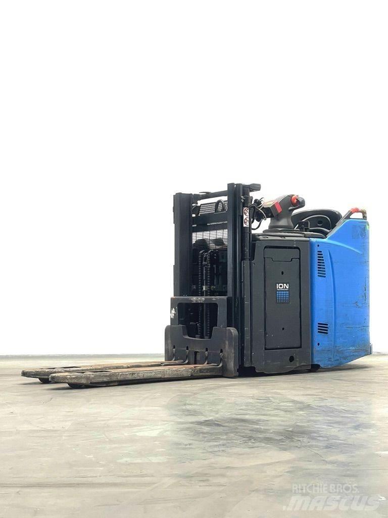 Linde D12HPSP-133 Deichselstapler