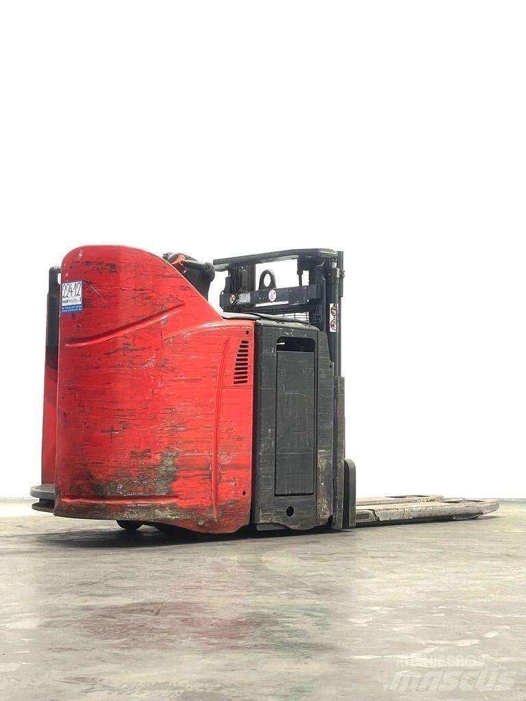 Linde D12HPSP-133 Deichselstapler