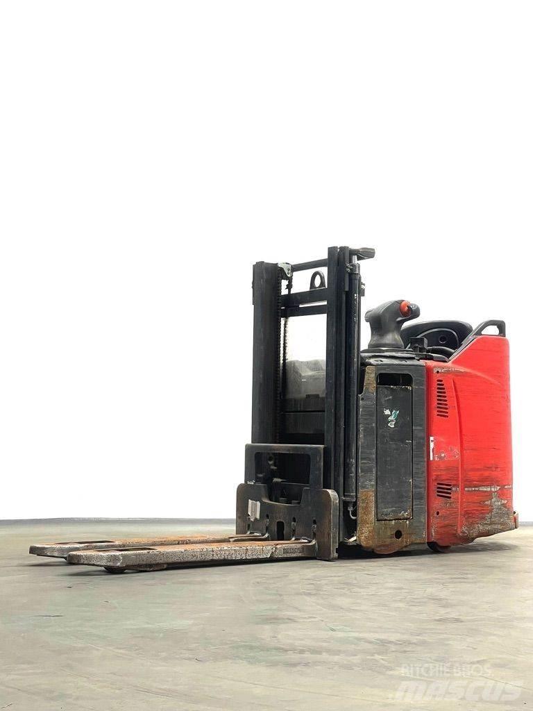 Linde D12HPSP-133 Deichselstapler