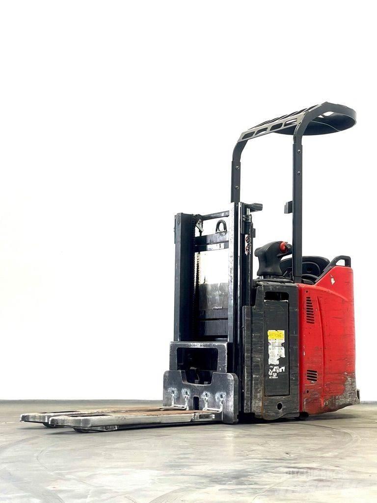 Linde D12HPSP-133 Deichselstapler