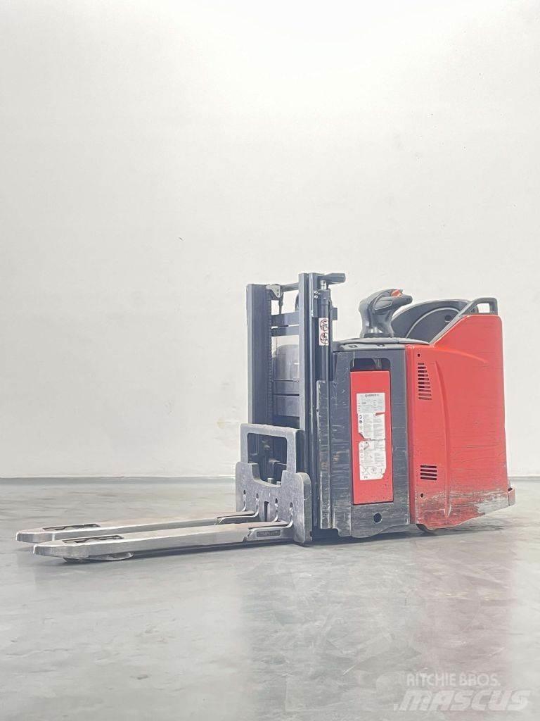 Linde D12SPHP-133 Deichselstapler