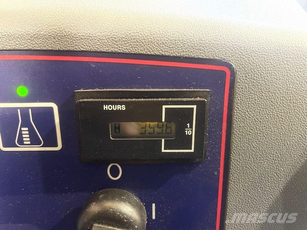 Nilfisk BA 551 CD Kehrer