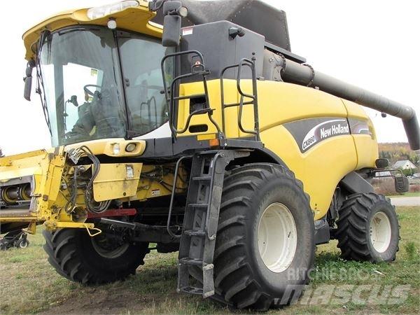 New Holland CX860 Mähdrescher