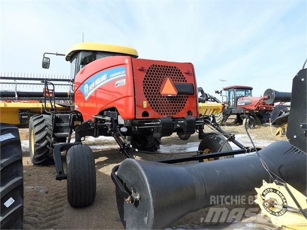 New Holland SR200 Schwader