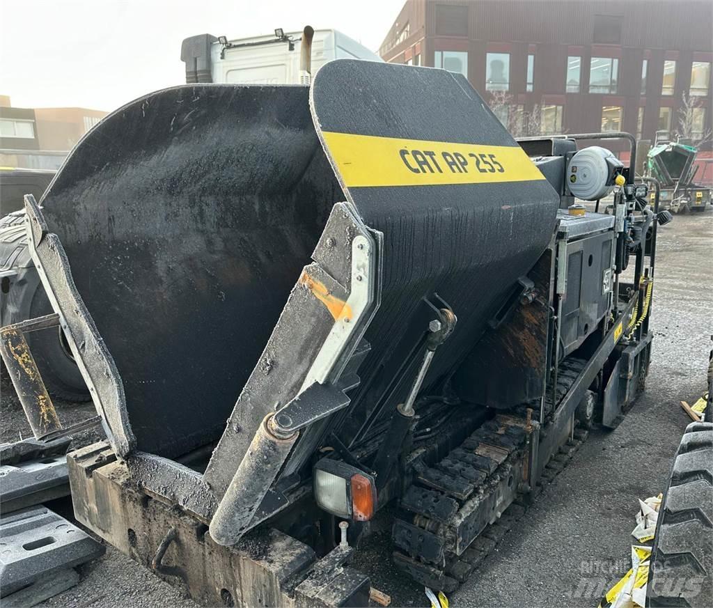 CAT AP255 Paver Strassenfertiger