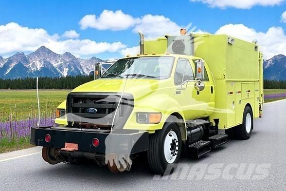 Ford F750 SD Sonstige Baumaschinen