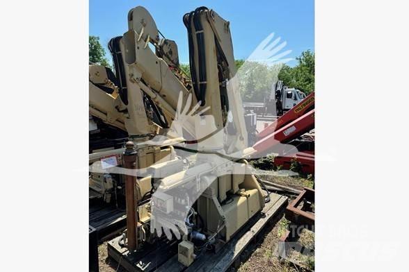 Hiab 8108-2 Holzkrane
