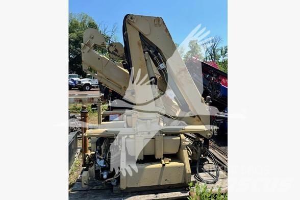 Hiab 8108-2 Holzkrane