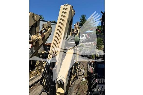 Hiab 8108-2 Holzkrane