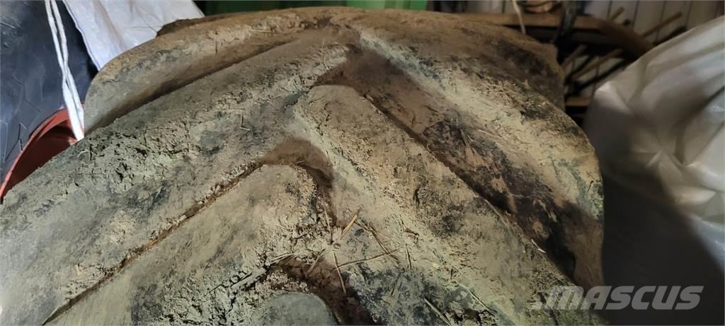  600/70X30 DUBBELMONTAGE Reifen