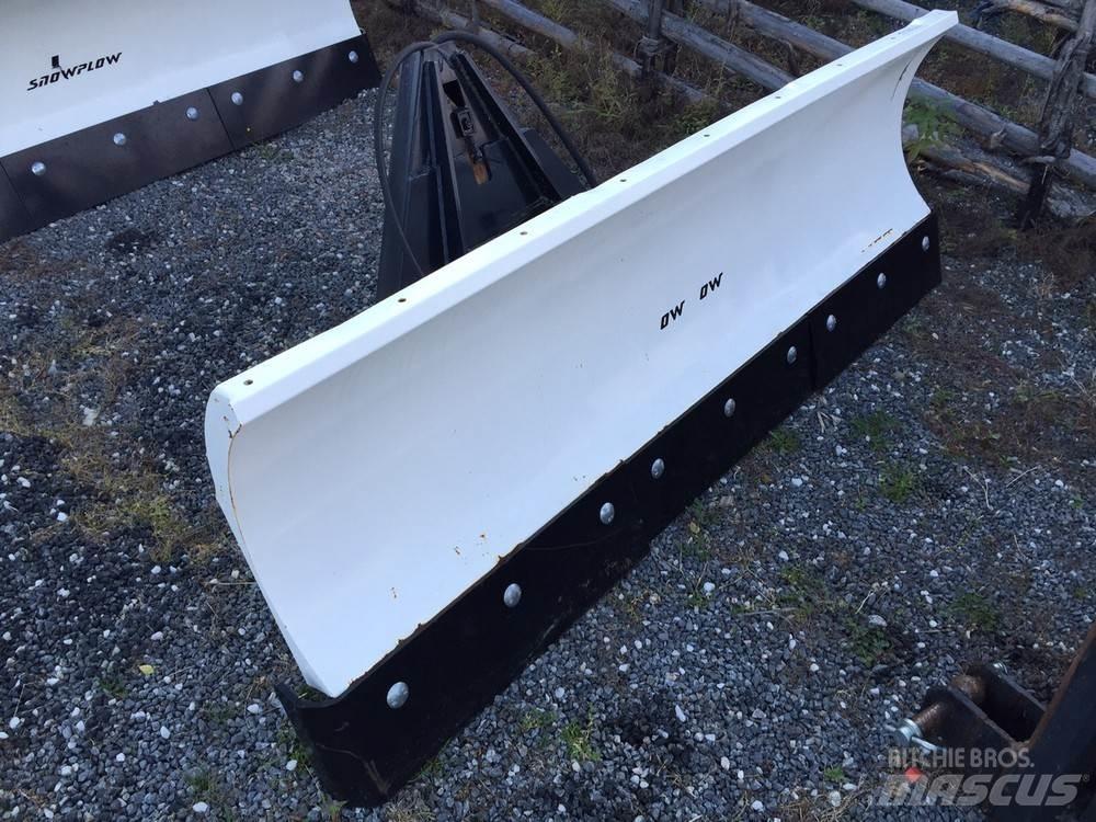 Hilltip Craft 2000 TR Schneeschilde und -pflüge