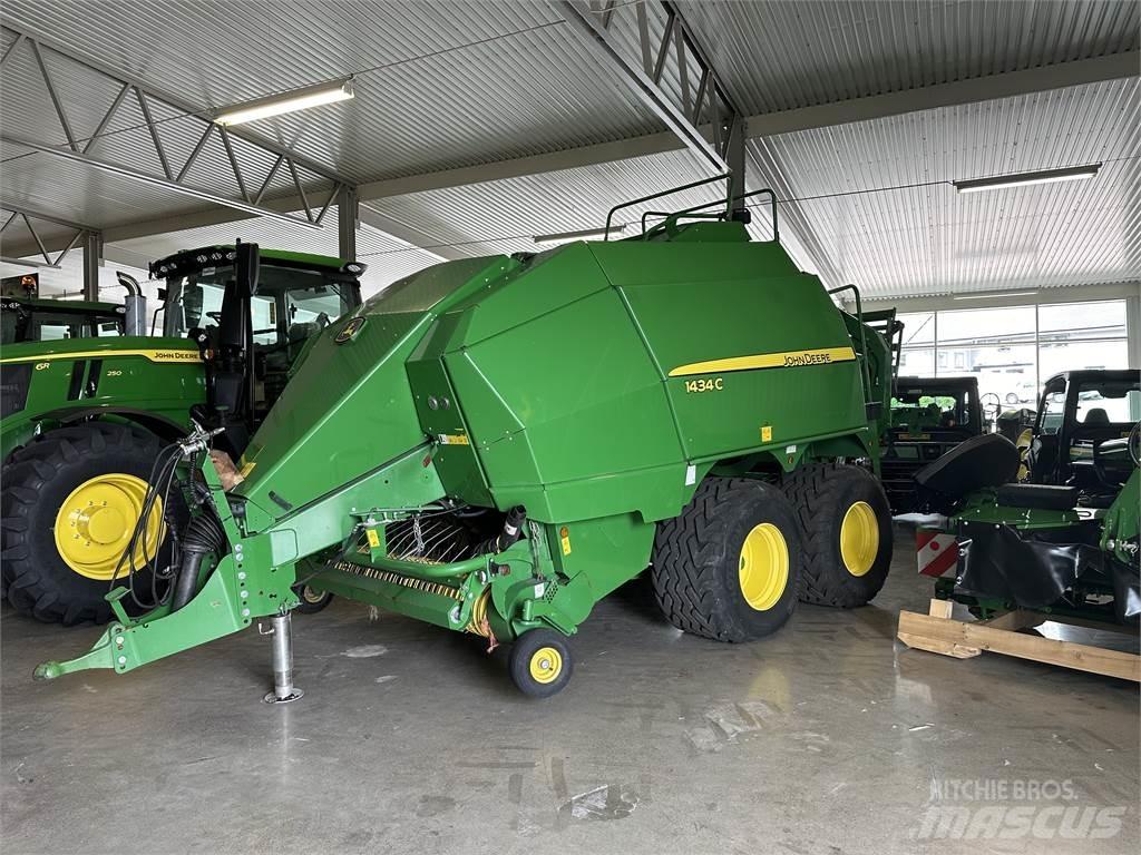 John Deere 1434 Rundballenpressen