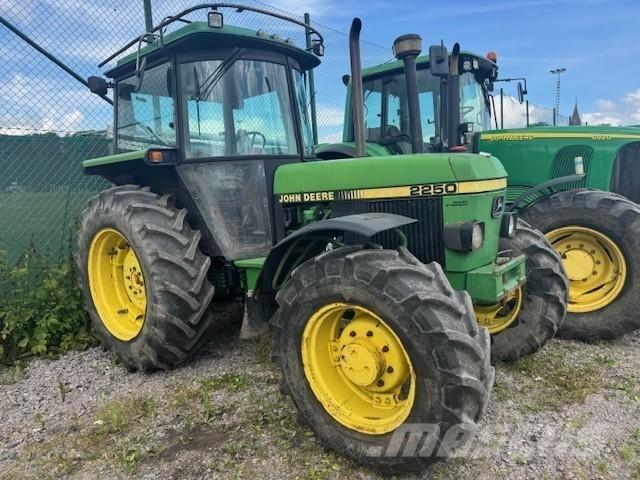 John Deere 2250 TRAKTOR Traktoren