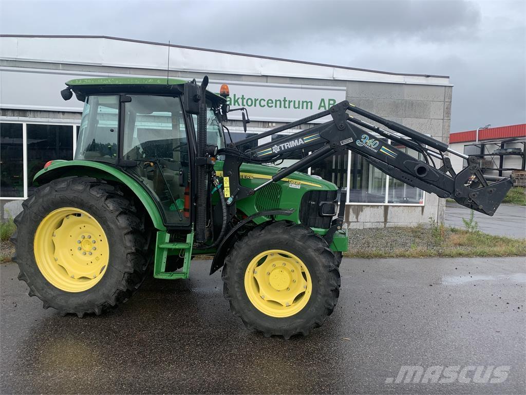 John Deere 5820 Traktoren