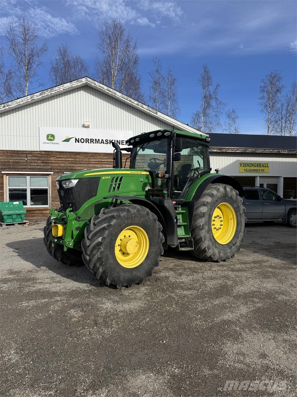 John Deere 6215R Traktoren