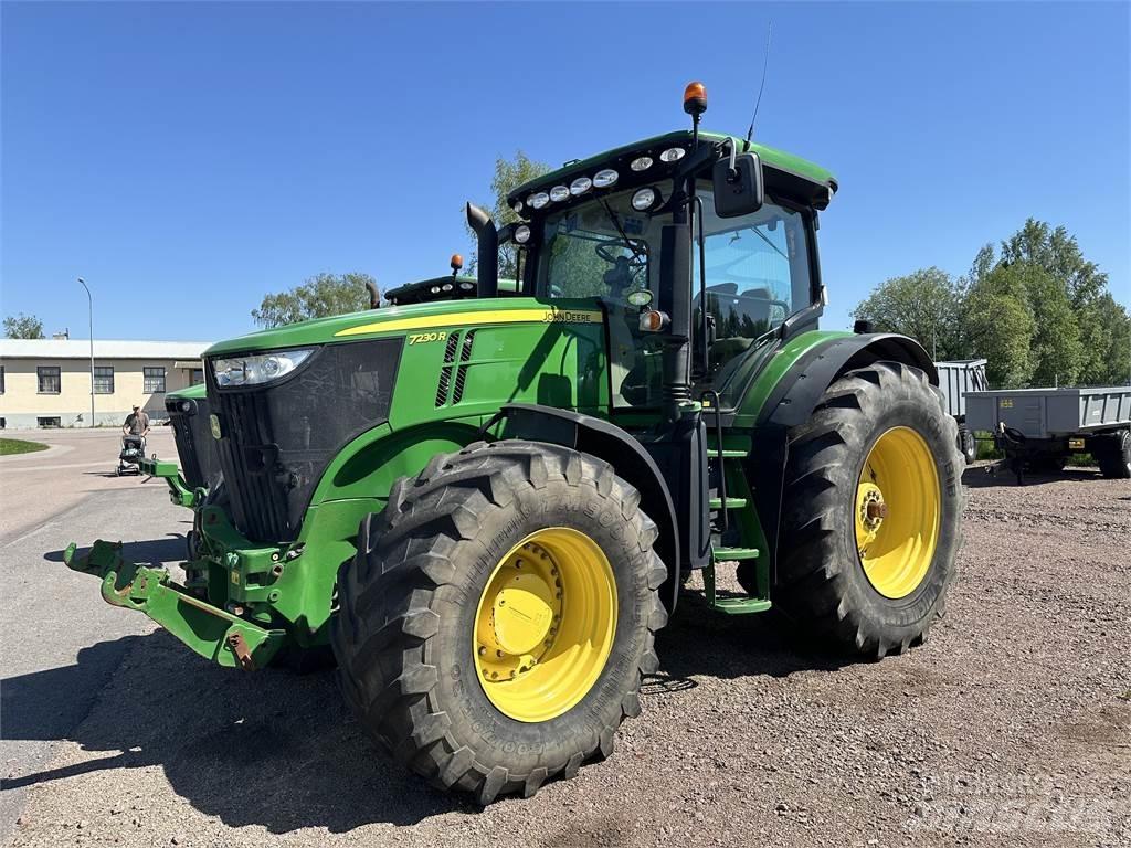 John Deere 7230R Traktoren