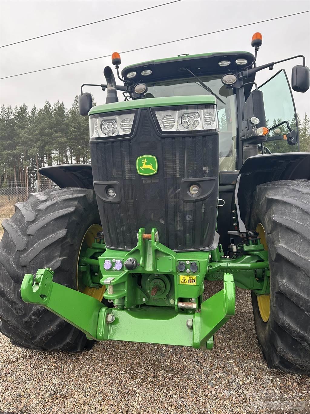 John Deere 7310R Traktoren