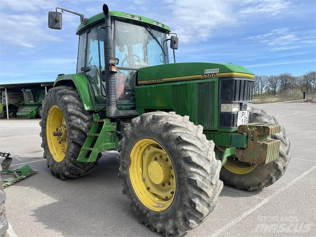 John Deere 7700 Traktoren
