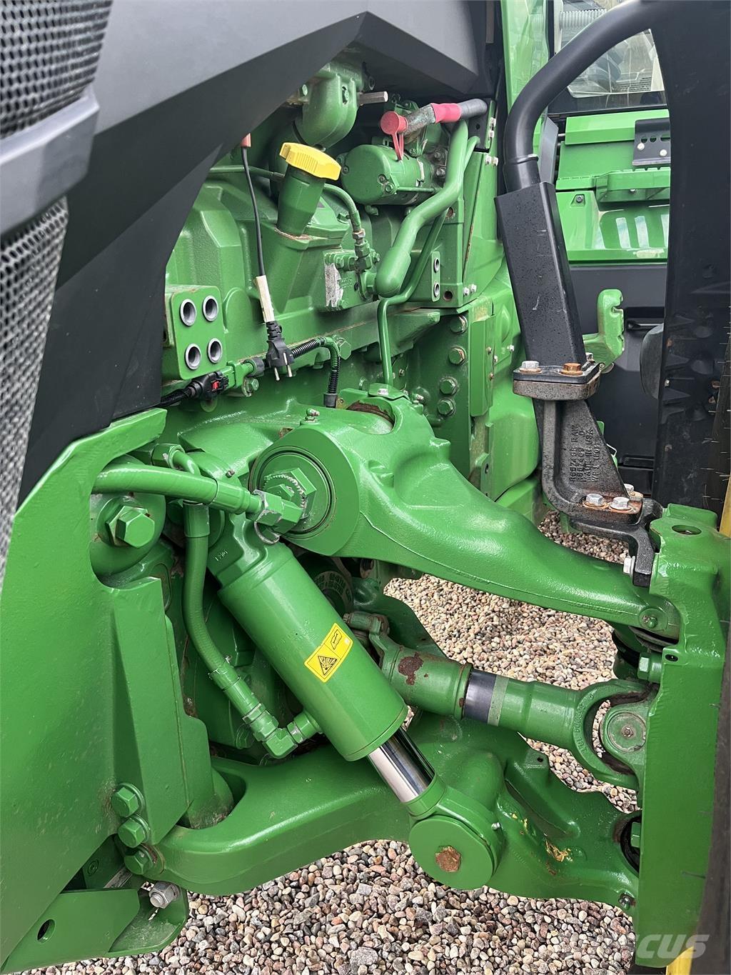 John Deere 8R 370 Traktoren