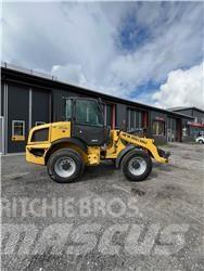New Holland W70C Radlader