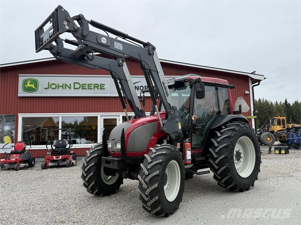 Valtra A75 Traktoren