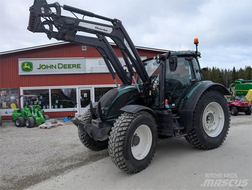 Valtra N154E Twintrac Traktoren