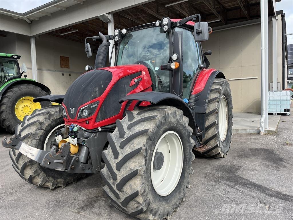 Valtra N174 Traktoren