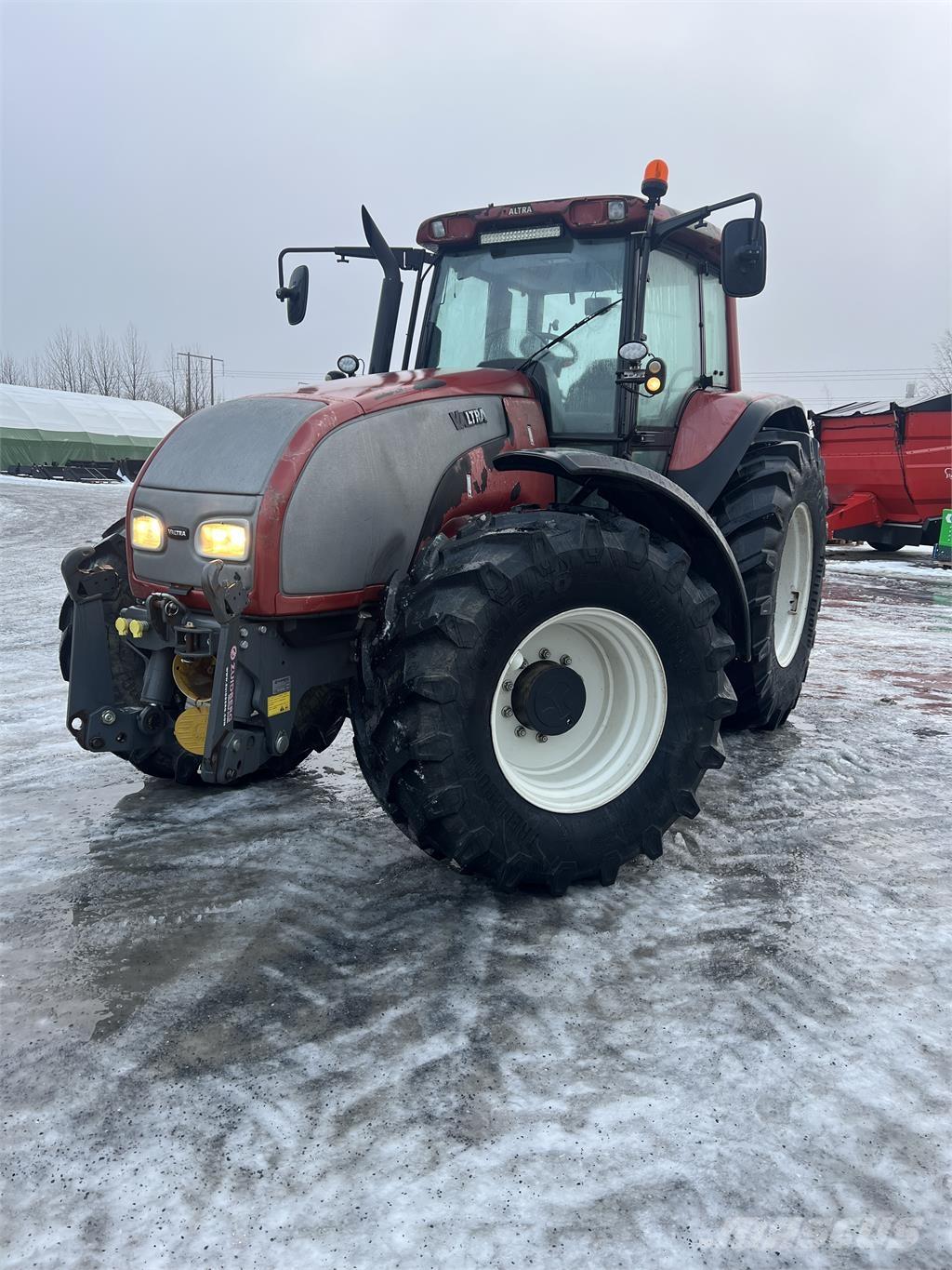 Valtra T190 Traktoren