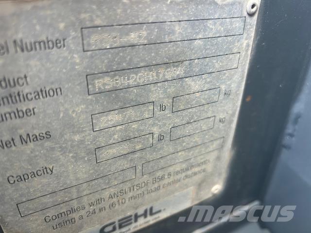 Gehl RS8-42 Teleskoplader