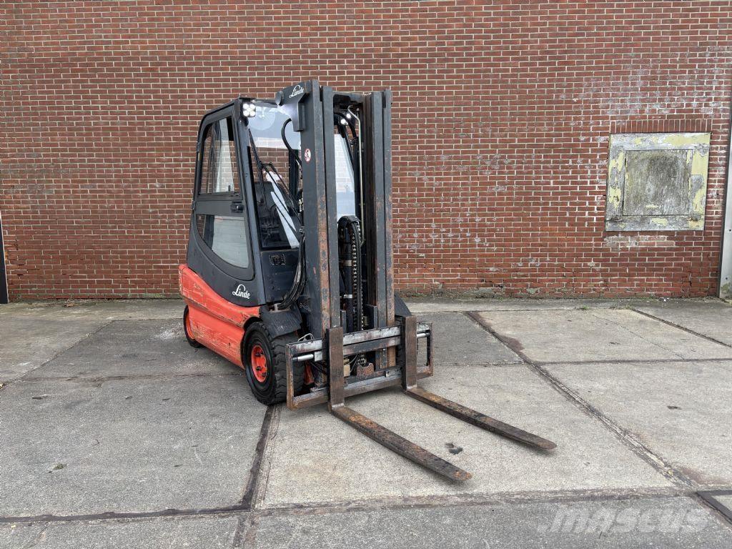 Linde E25 / 02 Elektrische heftrucks